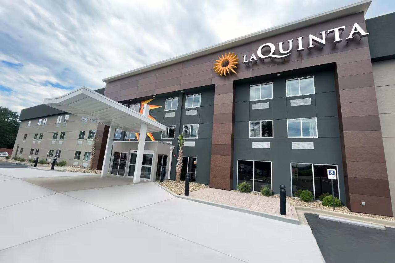 La Quinta Inn By Wyndham Columbia Ne / Fort Jackson Exterior photo